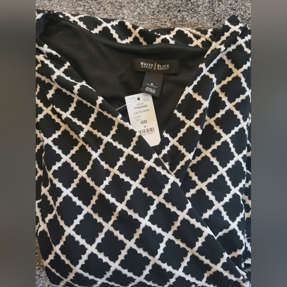 NWT White House Black Market size 6 - Picture 8 of 8